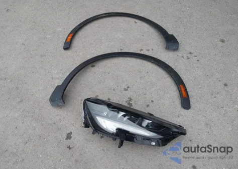 2021 Buick Envision Fwd Preferred from USA, damaged, VIN LRBAZLR4XMD109306